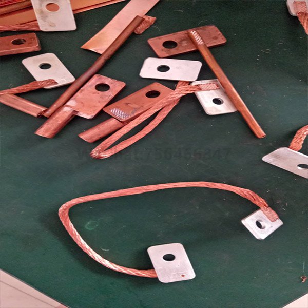 Wire and terminal ultrasonic metal spot welding machine