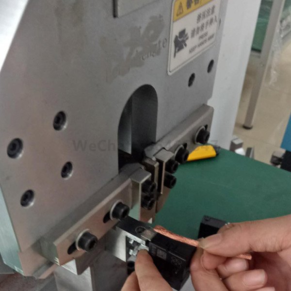 Portable ultrasonic metal spot welding machine
