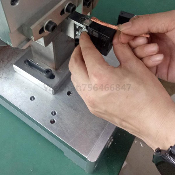 Metal ultrasonic welding machine
