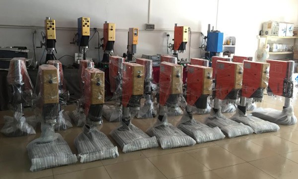 汽车传感器塑胶壳超声波焊机机械