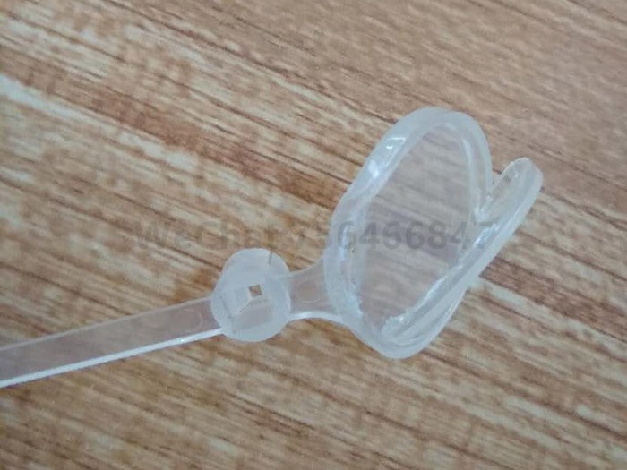 塑料鸡脚环超声波焊接样品